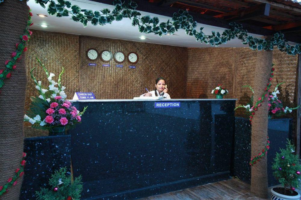 Hotel Lucky Star 柯瓦 外观 照片